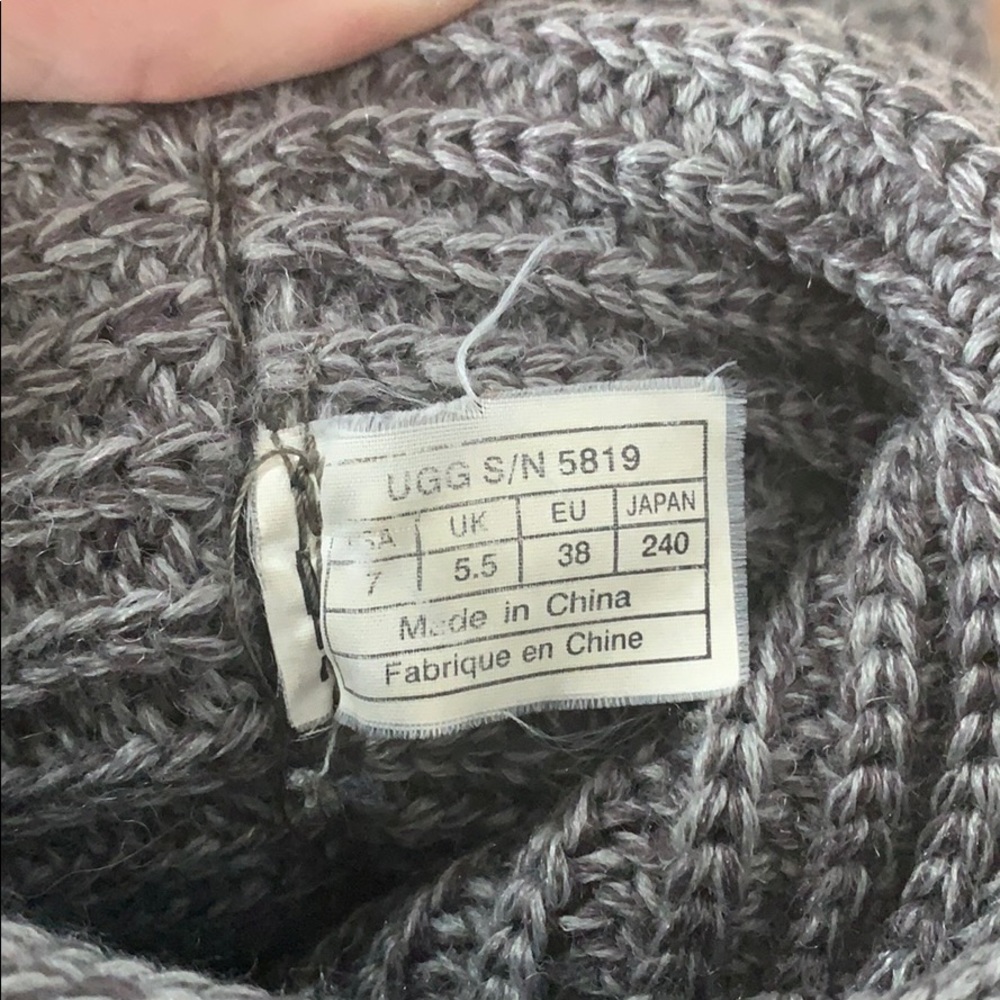 UGG Classic Cardy Boot - Picture 8 of 9